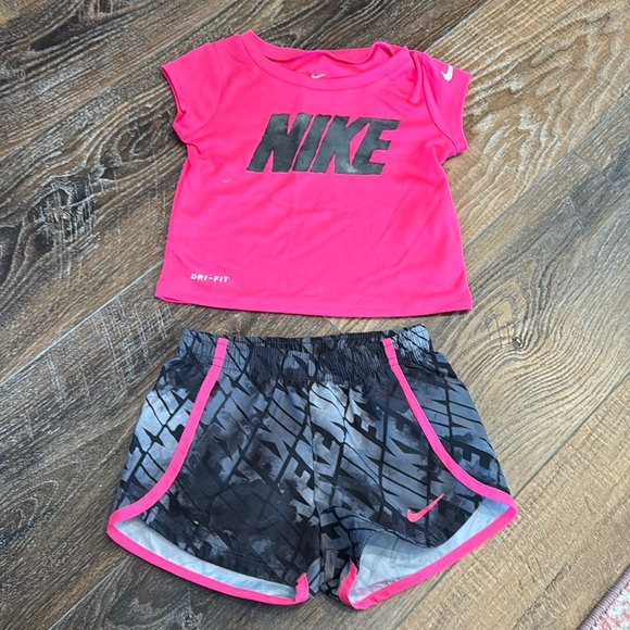 18m Nike Dri Fit Toddler Matching Outfit - Picture 1 of 3